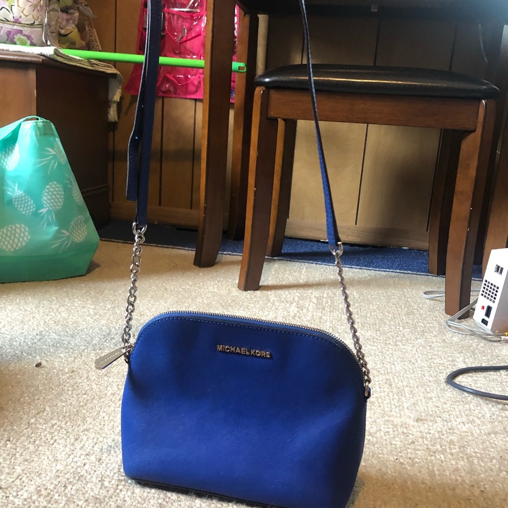 Michael Kors - Picture 2 of 2